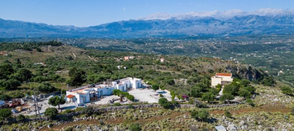 Коммерческая недвижимость с 3 спальнями в Ханья, Греция № 44 4