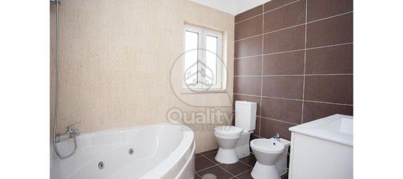 3 غرف نوم منزل في Almada, Portugal رقم 141908 40