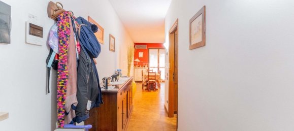 4 rooms House in Magenta, Italy No. 99959 27