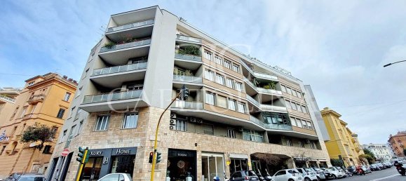 3 rooms Apartment in Rome, Italy No. 213988 30