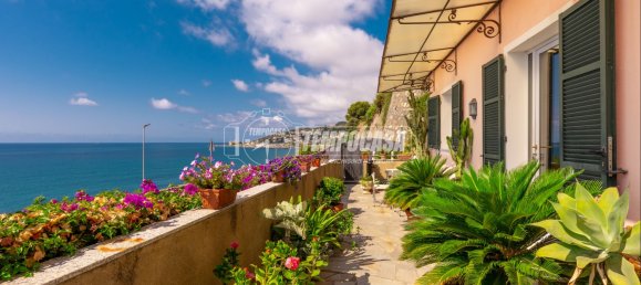 5-Zimmer Villa in Imperia, Italy, Nr. 323102 11