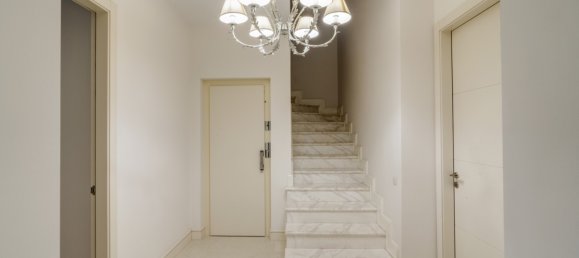 6 bedrooms Villa in Marbella, Spain No. 99440 39