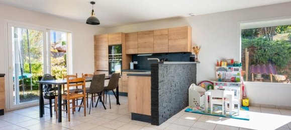 3 غرف نوم منزل في Rhone, France رقم 339256 2