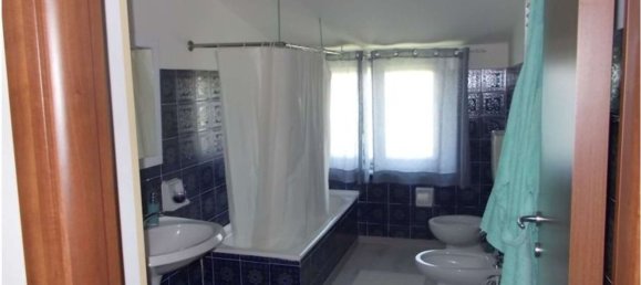 7 rooms Apartment in Settingiano, Italy No. 99340 9