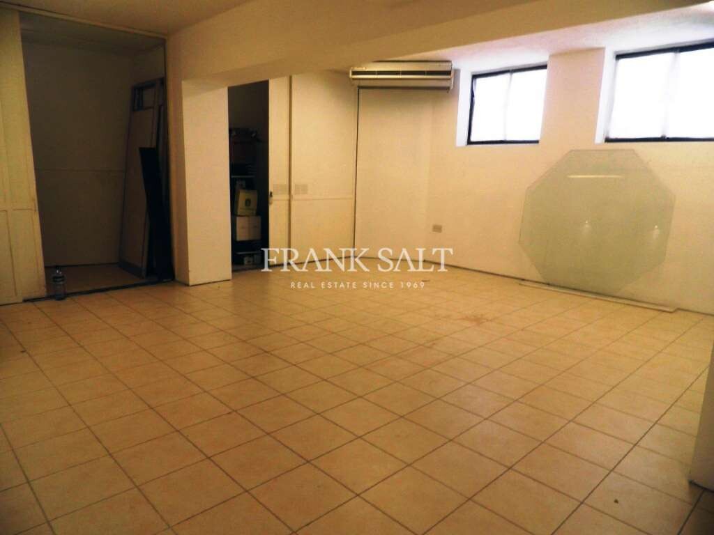 Laden in Saint Paul's Bay, Malta 100m², Nr. 12769