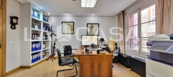 3 chambres Appartement à Valladolid, Spain No. 65839 5