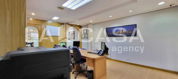 3 chambres Appartement à Valladolid, Spain No. 65839 6