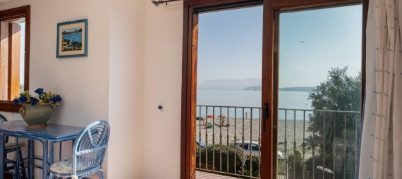 2-salle Appartement à Olbia, Italy No. 87988 7