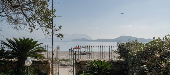 2-salle Appartement à Olbia, Italy No. 87988 15