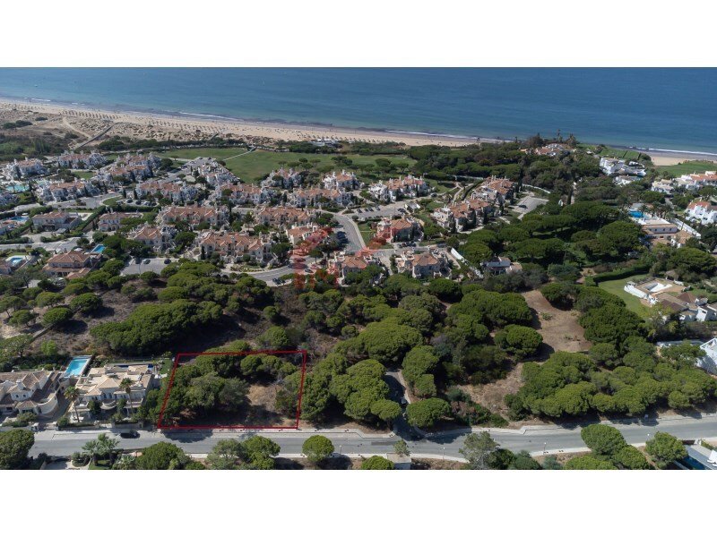 Terrain à Almancil, Portugal No. 318162