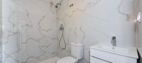 5 bedrooms House in Seixal, Portugal No. 189935 36