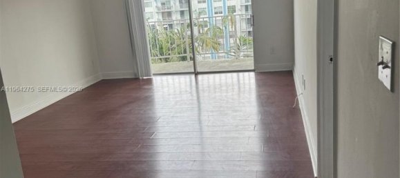 1 Schlafzimmer Gewerbliche Immobilien in Miami, USA, Nr. 615615 8
