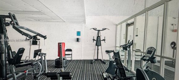 1 Schlafzimmer Gewerbliche Immobilien in Miami, USA, Nr. 615615 9