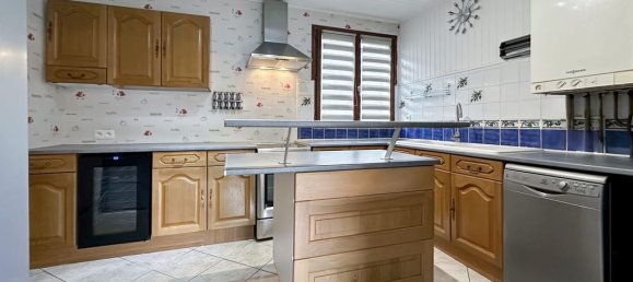 Apartamento de 4 dormitorios en Revin, France No. 237243 5