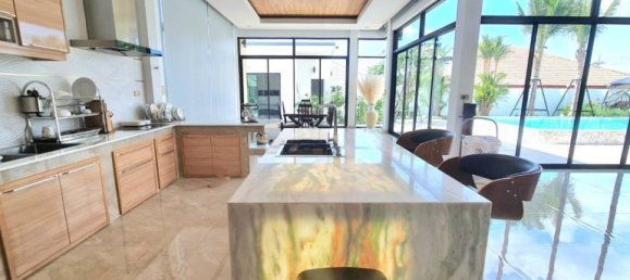3 chambres house à vendre à Pattaya, Chonburi, Eastern Thailand, Thailand № 58379 14