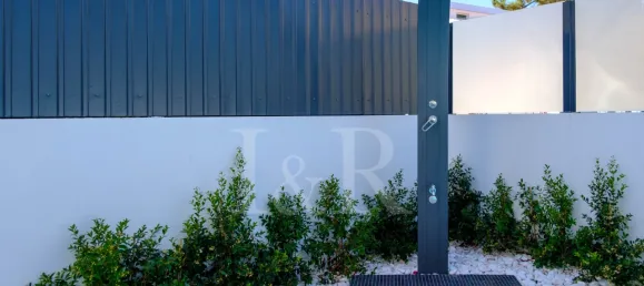 4 bedrooms House in Almada, Portugal No. 15221 29