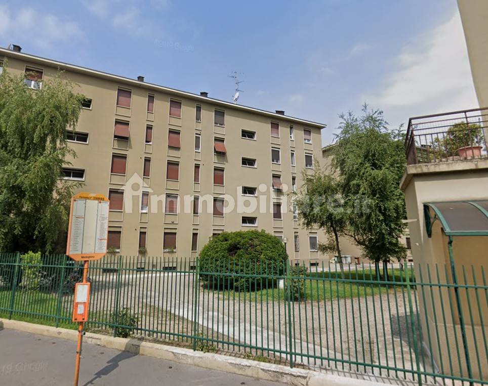 3 bedrooms Apartment in Milan, Italy No. 247600