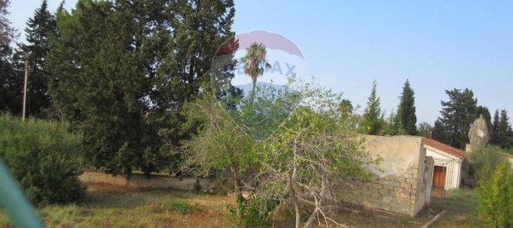 Дом с 3 комнатами в Мелилли, Италия № 2137 4