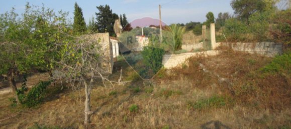 Дом с 3 комнатами в Мелилли, Италия № 2137 7