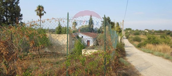 Дом с 3 комнатами в Мелилли, Италия № 2137 8