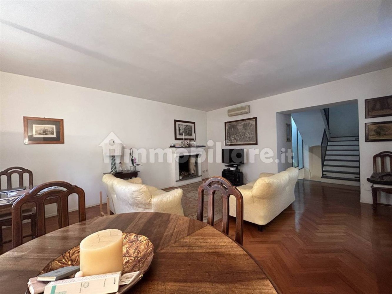 3 bedrooms Apartment in Piacenza, Italy No. 132193