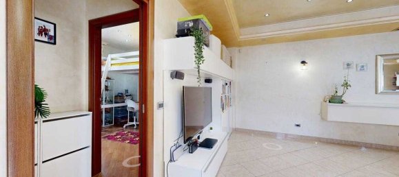 3 bedrooms Apartment in Mentana, Italy No. 335048 11
