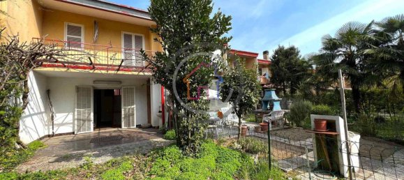3 bedrooms Villa in Pessano con Bornago, Italy No. 153804 20