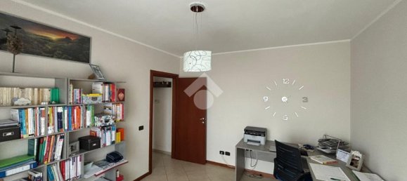 4 bedrooms Apartment in Cassino, Italy No. 324730 7