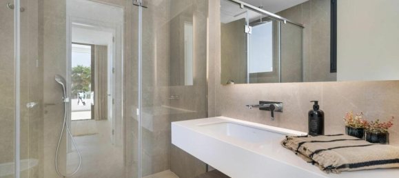 6 bedrooms Villa in Marbella, Spain No. 109015 26