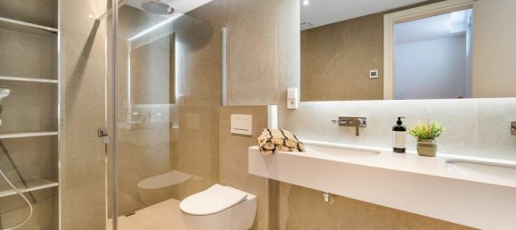 6 bedrooms Villa in Marbella, Spain No. 109015 19