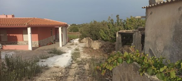 4 rooms House in Pachino, Italy No. 67889 3