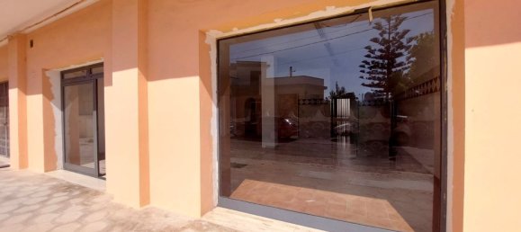  عقار تجاري في Tricase, Italy 230متر مربع رقم 131979 2