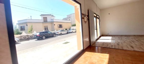  عقار تجاري في Tricase, Italy 230متر مربع رقم 131979 22