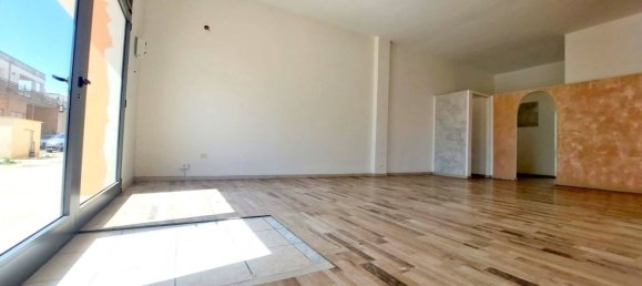  عقار تجاري في Tricase, Italy 230متر مربع رقم 131979 19