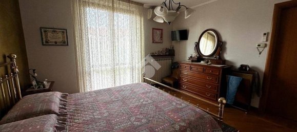 2 bedrooms Apartment in Calcinate, Italy No. 337404 7