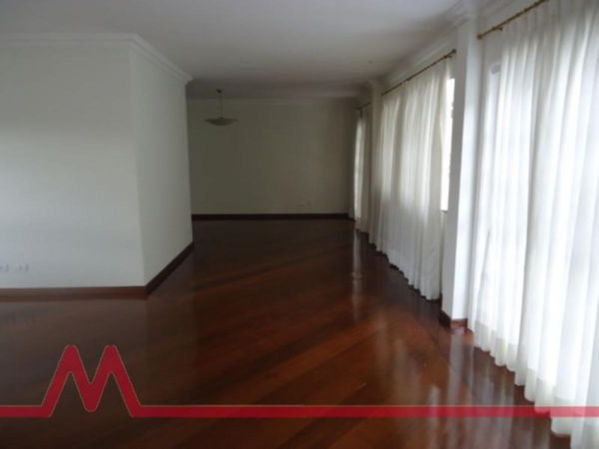 4 bedrooms House in Sao Paulo, Brazil No. 588147