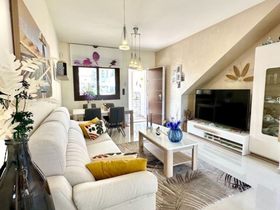 2 bedrooms Bungalow in Torrevieja, Spain No. 188272