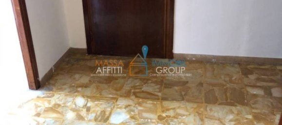 2 bedrooms Apartment in Massa, Italy No. 108140 9