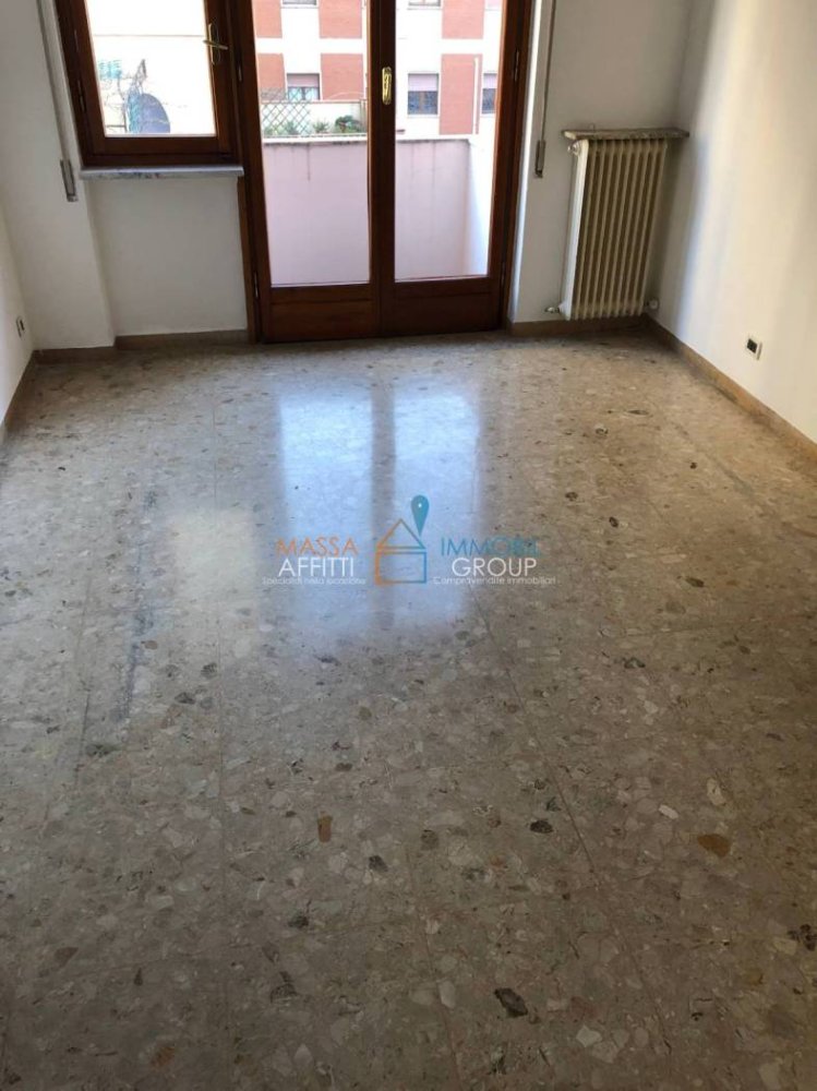 2 bedrooms Apartment in Massa, Italy No. 108140