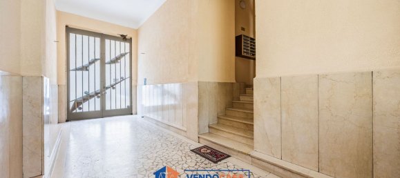 2 bedrooms Apartment in Turin, Italy No. 339884 5