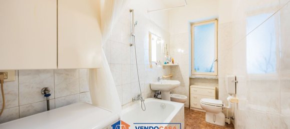 2 bedrooms Apartment in Turin, Italy No. 339884 24