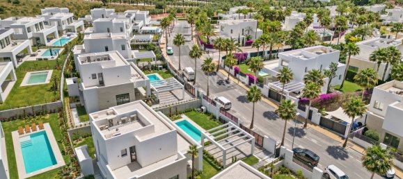 6 bedrooms Villa in Marbella, Spain No. 109013 33