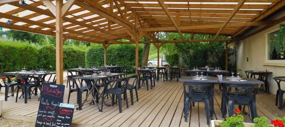 396m² Commercial property in Vineuil, France No. 263191 9