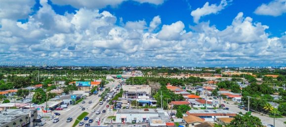 terreno en venta en Miami, Miami-Dade, Florida, USA № 615858 11