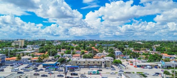 terreno en venta en Miami, Miami-Dade, Florida, USA № 615858 9