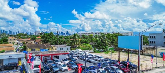 terreno en venta en Miami, Miami-Dade, Florida, USA № 615858 17