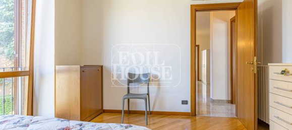3 Schlafzimmer Haus in Como, Italy, Nr. 260675 36