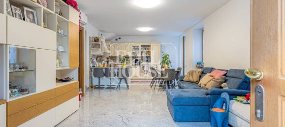 3 Schlafzimmer Haus in Como, Italy, Nr. 260675 12