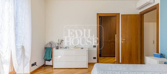 3 Schlafzimmer Haus in Como, Italy, Nr. 260675 49