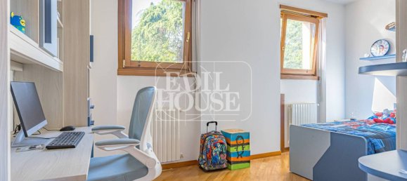 3 Schlafzimmer Haus in Como, Italy, Nr. 260675 31